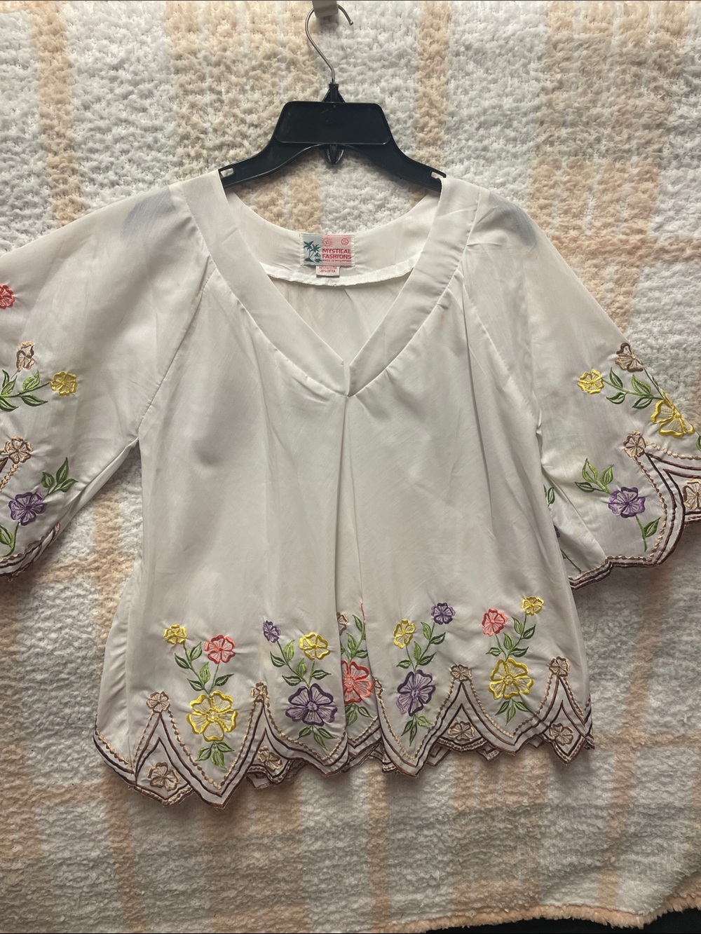 Mystical Fashions Size Small Boho Embroidered White V-Neck Peasant Top